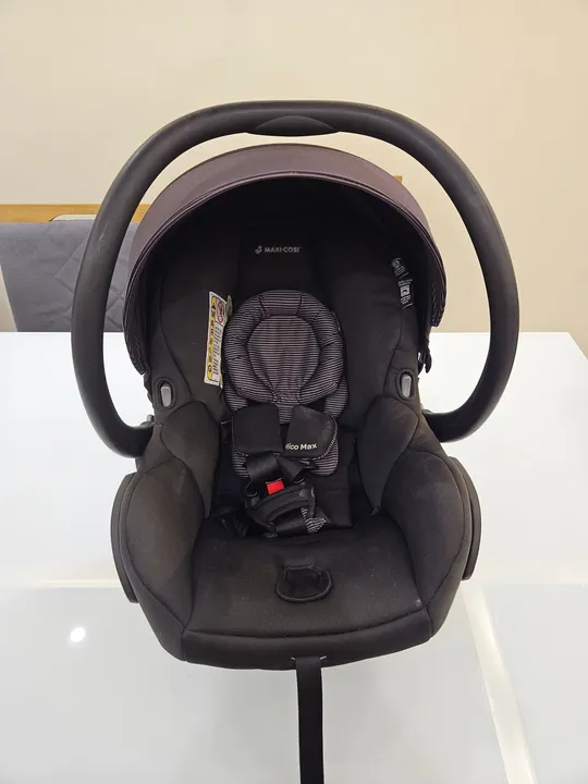Bebê conforto Maxi-Cosi com base