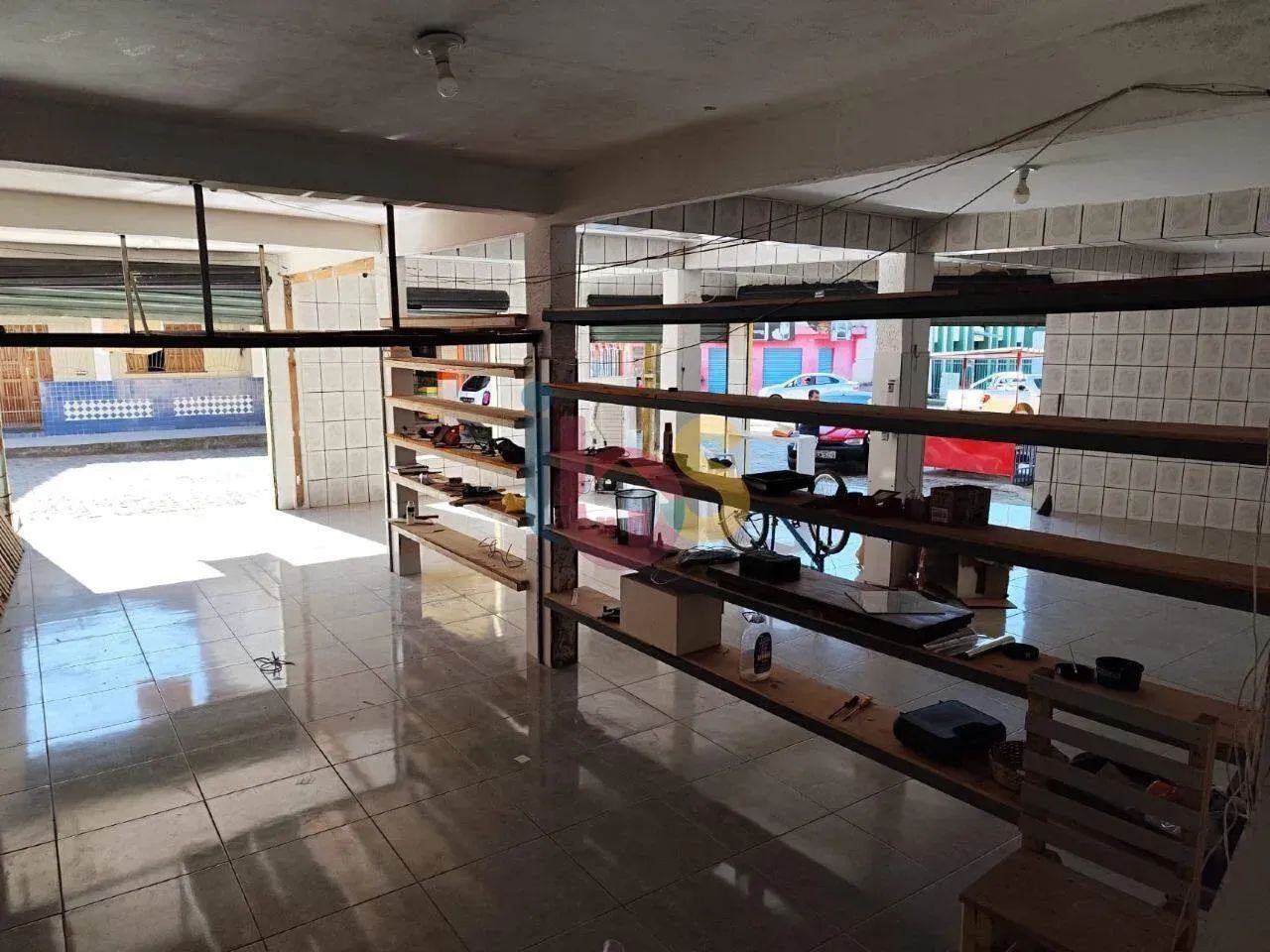Vendo Prédio Residencial e Comercial - Foto 2