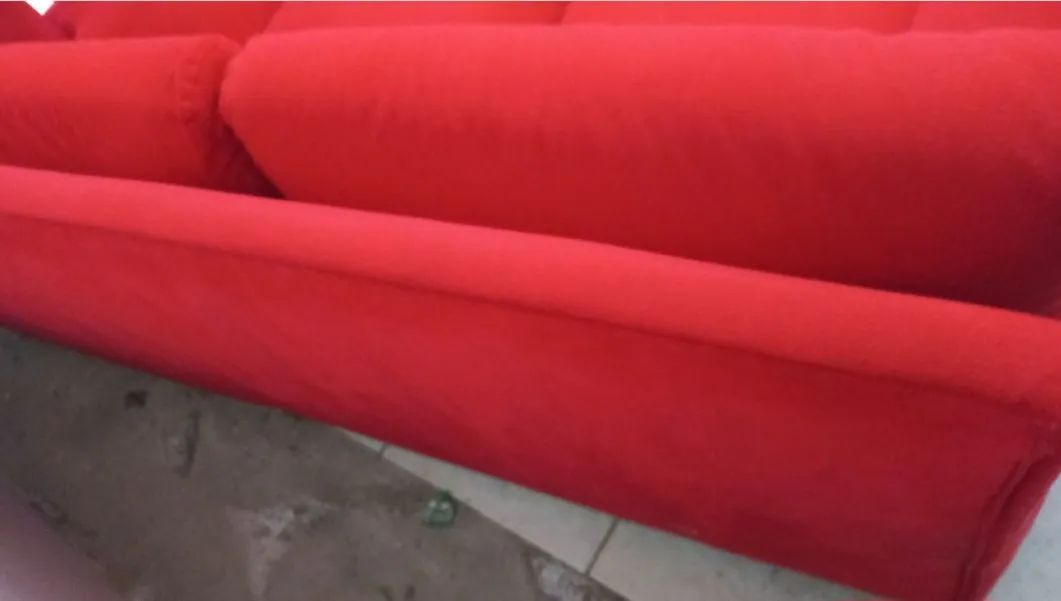Sofá 3 lugares vermelho - Foto 2
