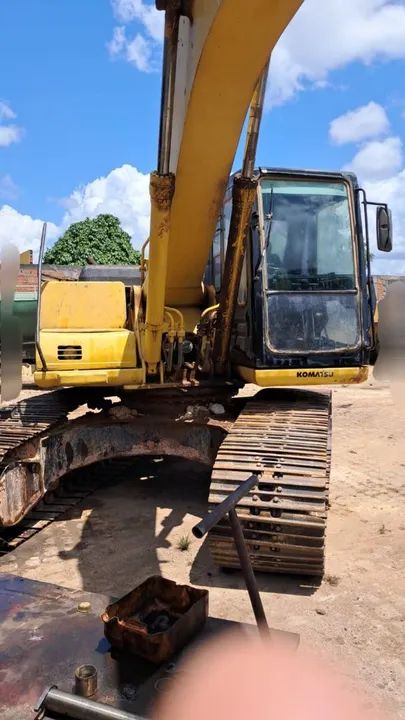 ESCAVADEIRA KOMATSU PC200/6 ANO 2006 - Foto 2