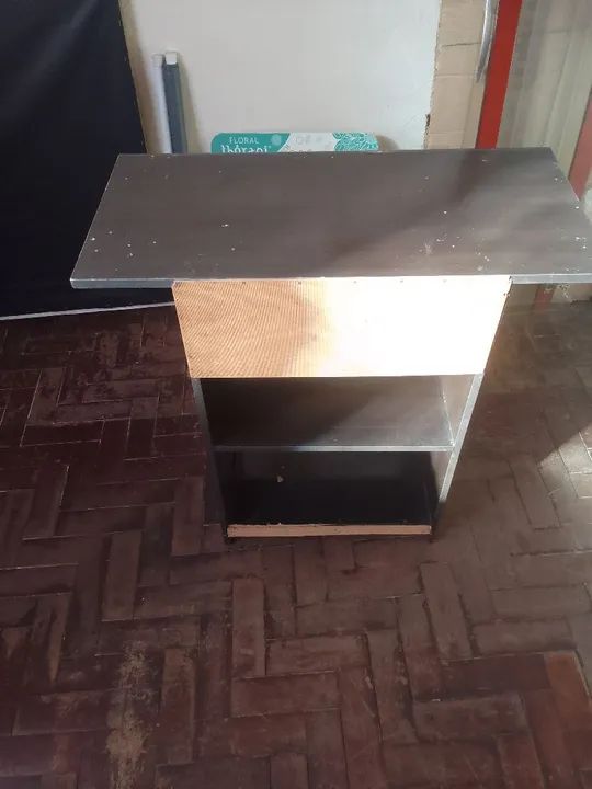 Vendo 1 Rack com 3 prateleiras! Medidas abaixo  - Foto 2