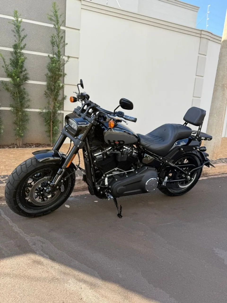 HARLEY DAVISON FAT BOB 114