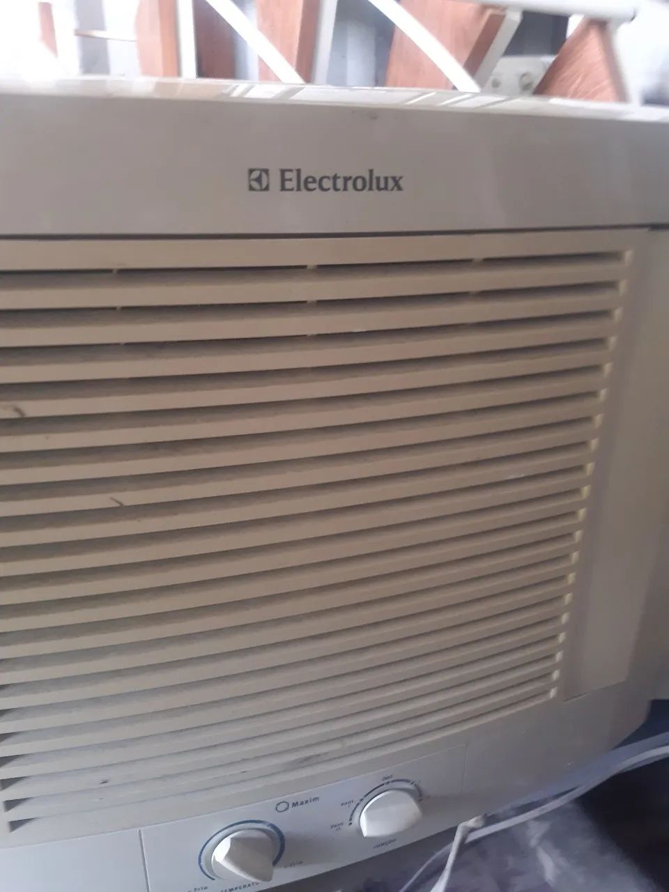 Ar de janela Eletrolux 7.500 BtUs Ótimo  - Foto 4