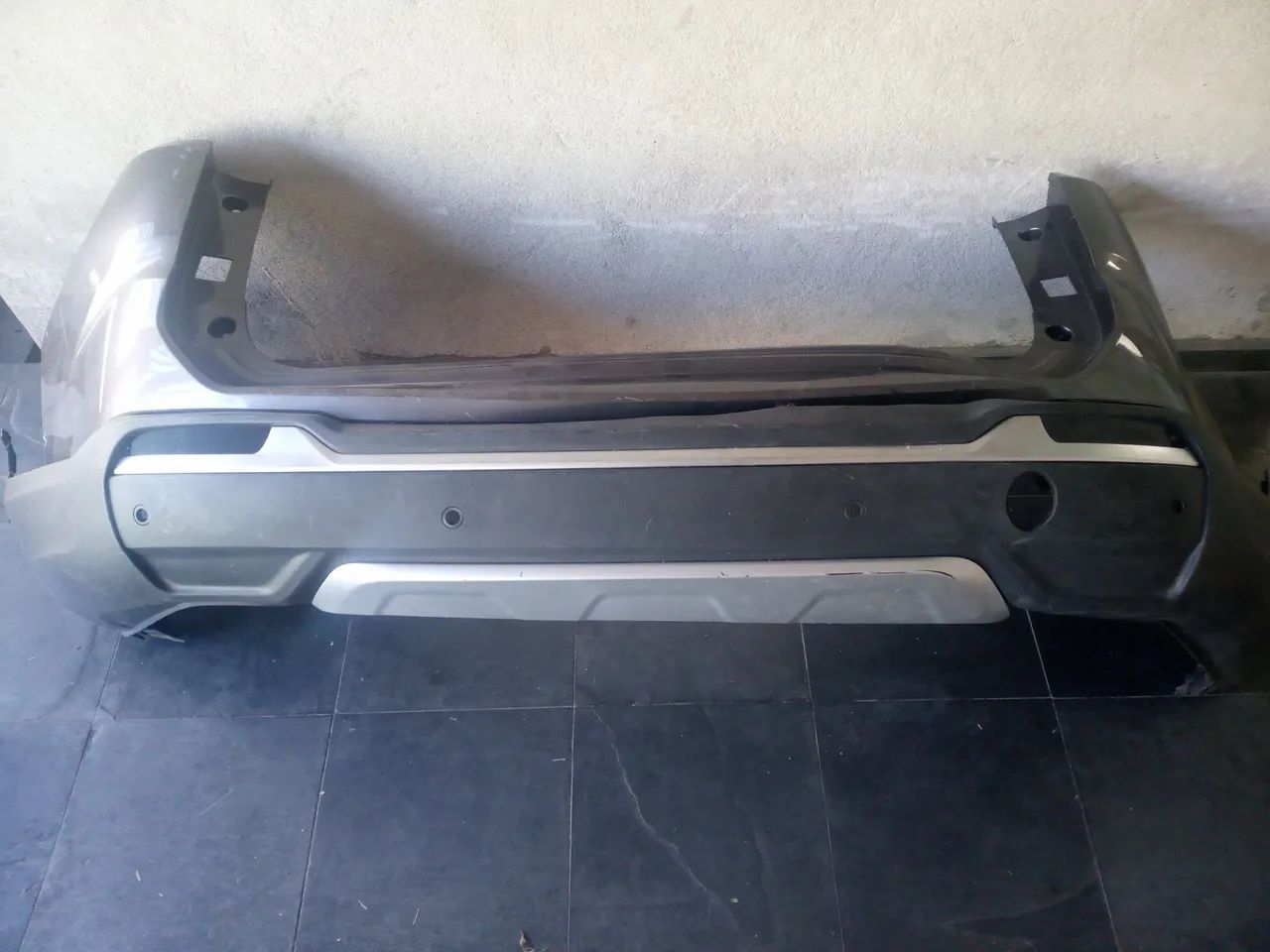 Parachoque Traseiro Jeep Commander - Peças para carros, vans e