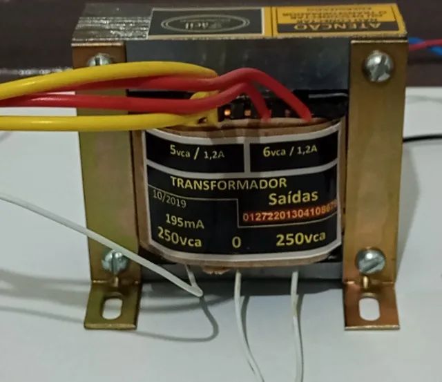 Center-Tap Transformer