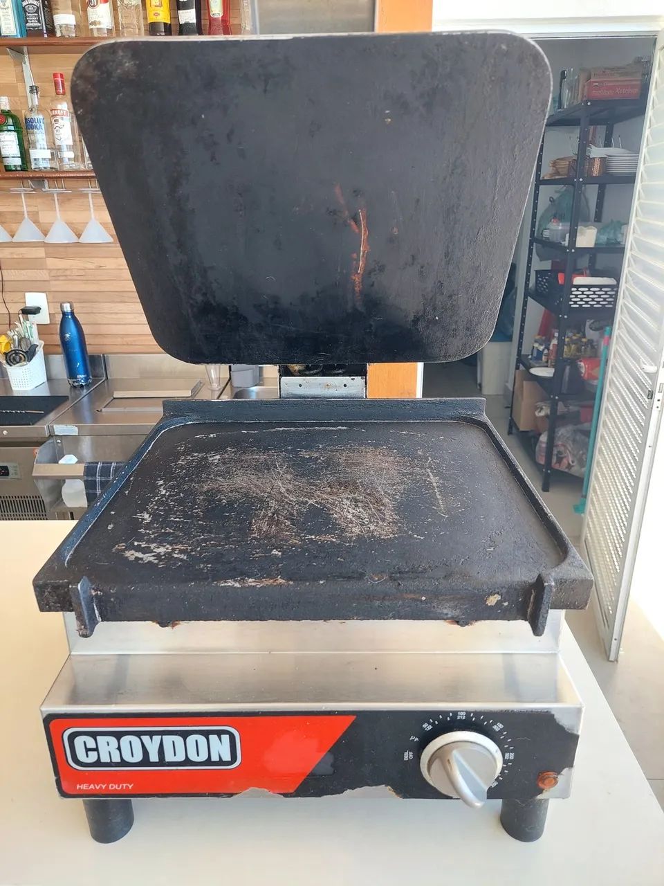 Chapa Sanduicheira Elétrica Croydon Heavy Duty 220v - Foto 3