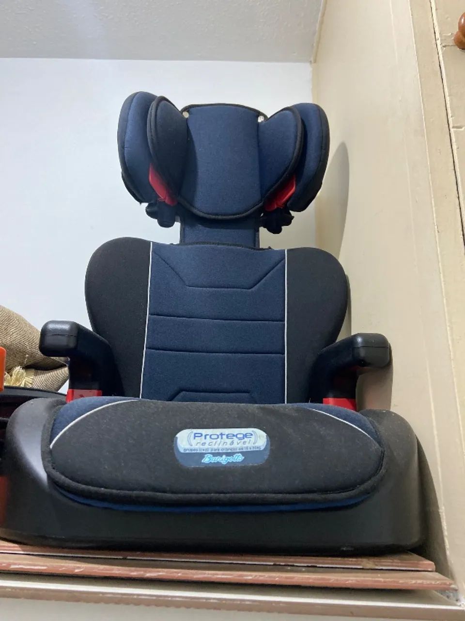 Cadeira para bebê/ criança para carro 