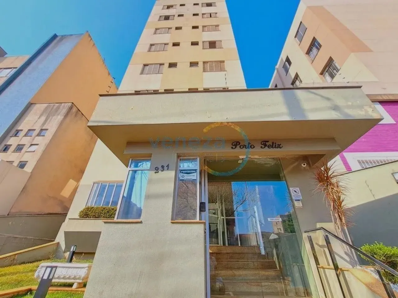 Apartamento com 1 quarto para alugar por R$ 730.00, 35.00 m2 - CENTRO - LONDRINA/PR
