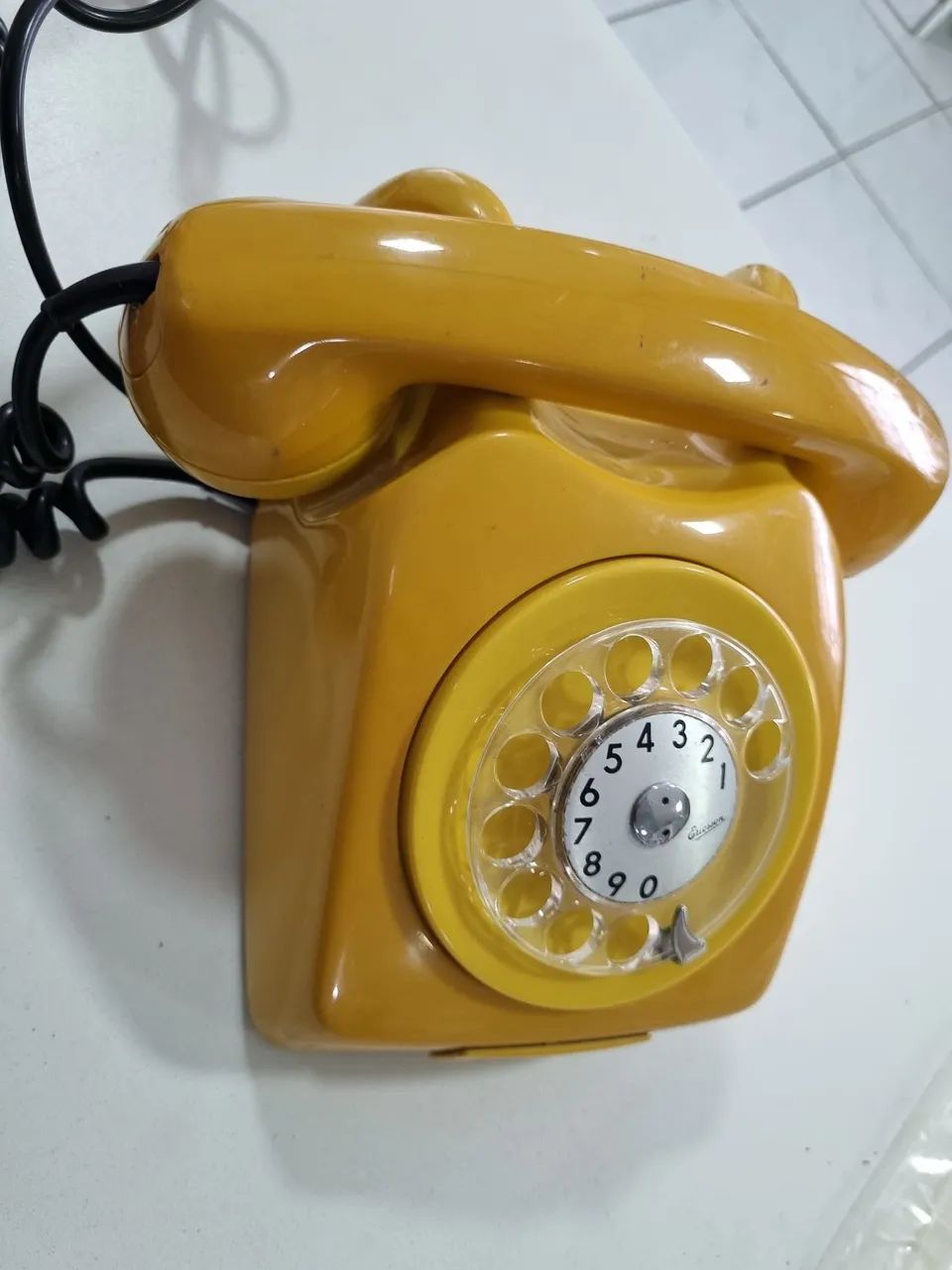 Telefone antigo de linha 64310586246531125