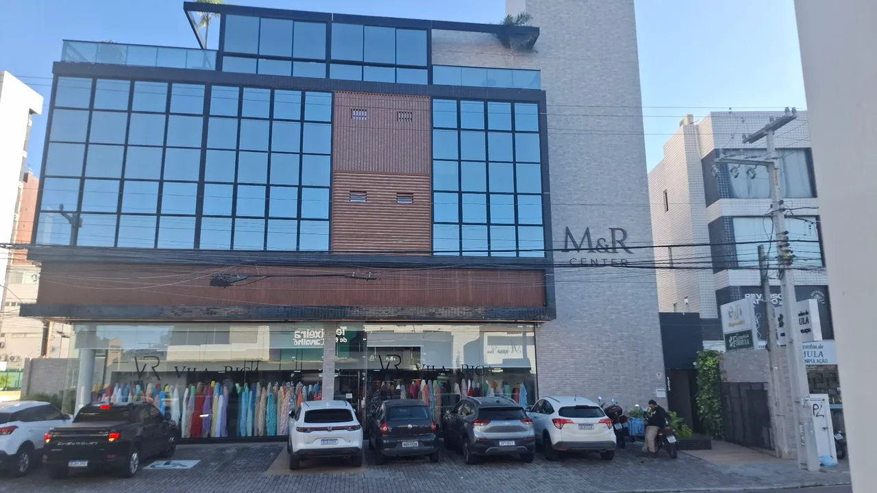 Excelente sala comercial no Manaira para locação