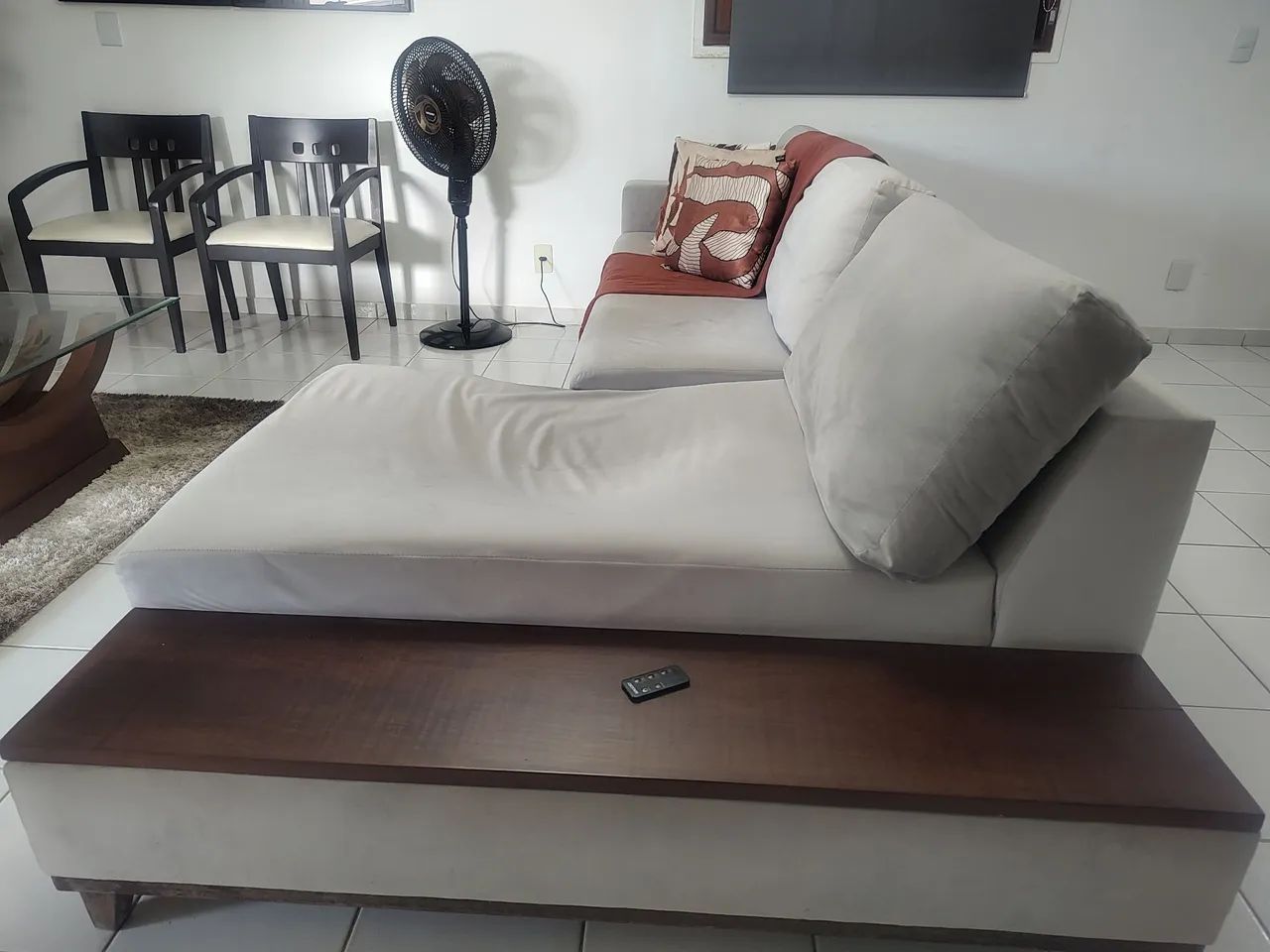 Conjunto de Sofá, mais 2 poltronas de apoio no Bessa  - Foto 4
