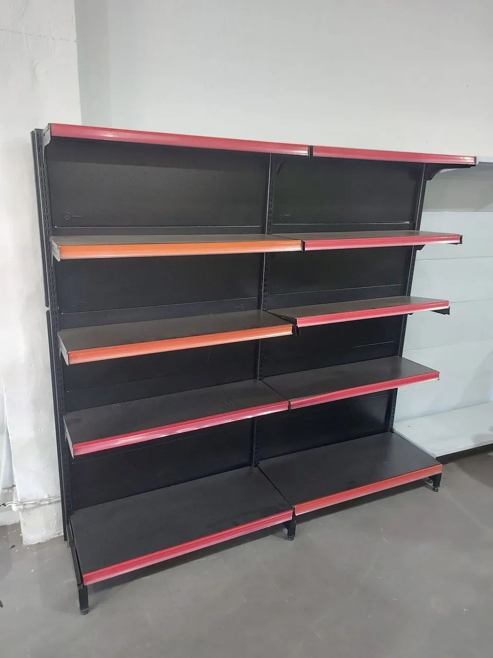 Gôndolas laterais novas loja imediatas * - Foto 4