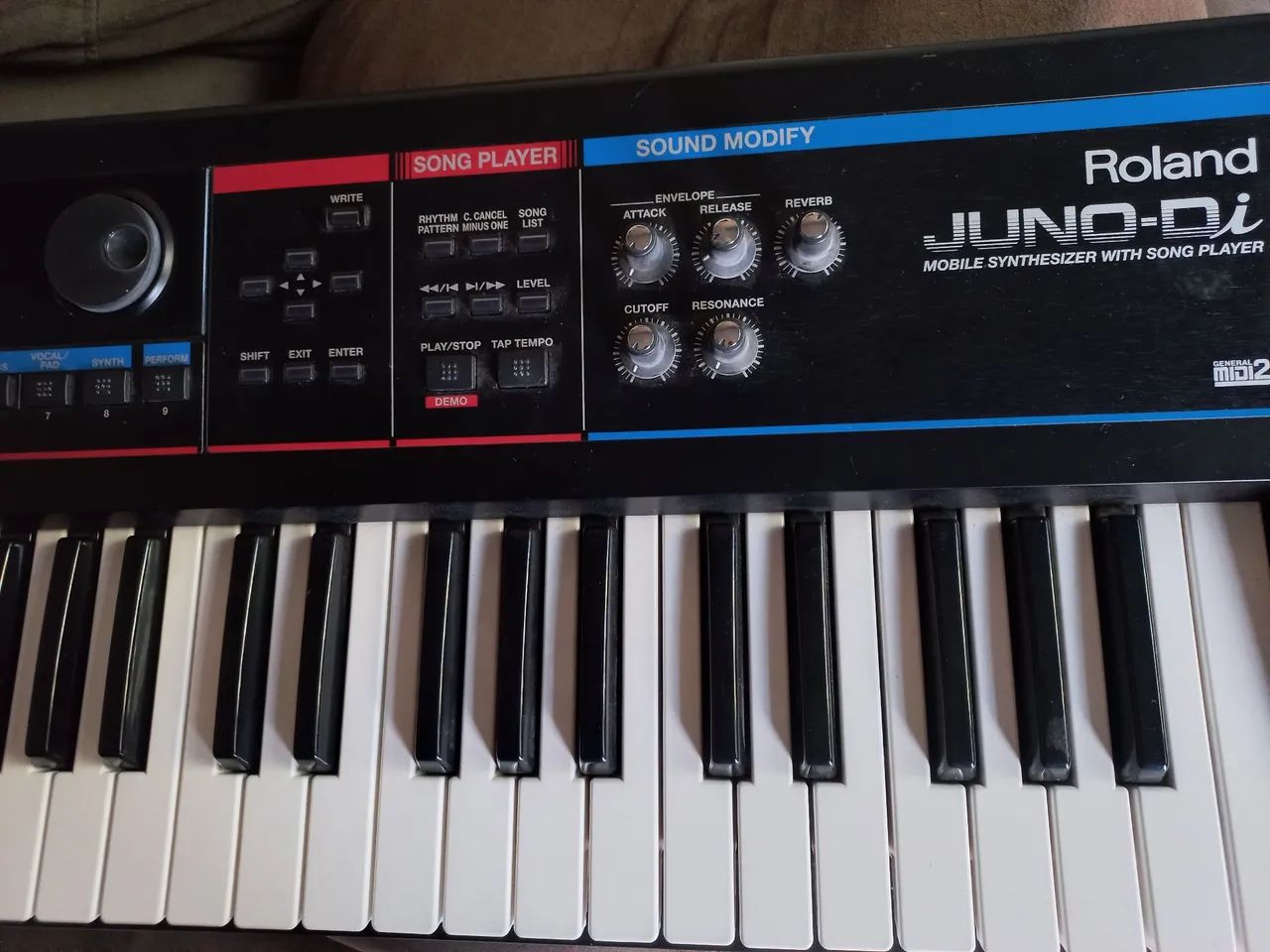 Teclado roland Juno di impecável  - Foto 2