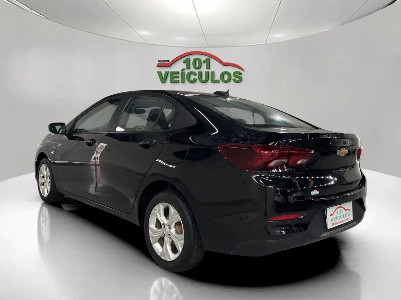 Chevrolet Onix Plus LTZ 1.0 12V TB Flex Aut. 4P 2024 - Foto 4