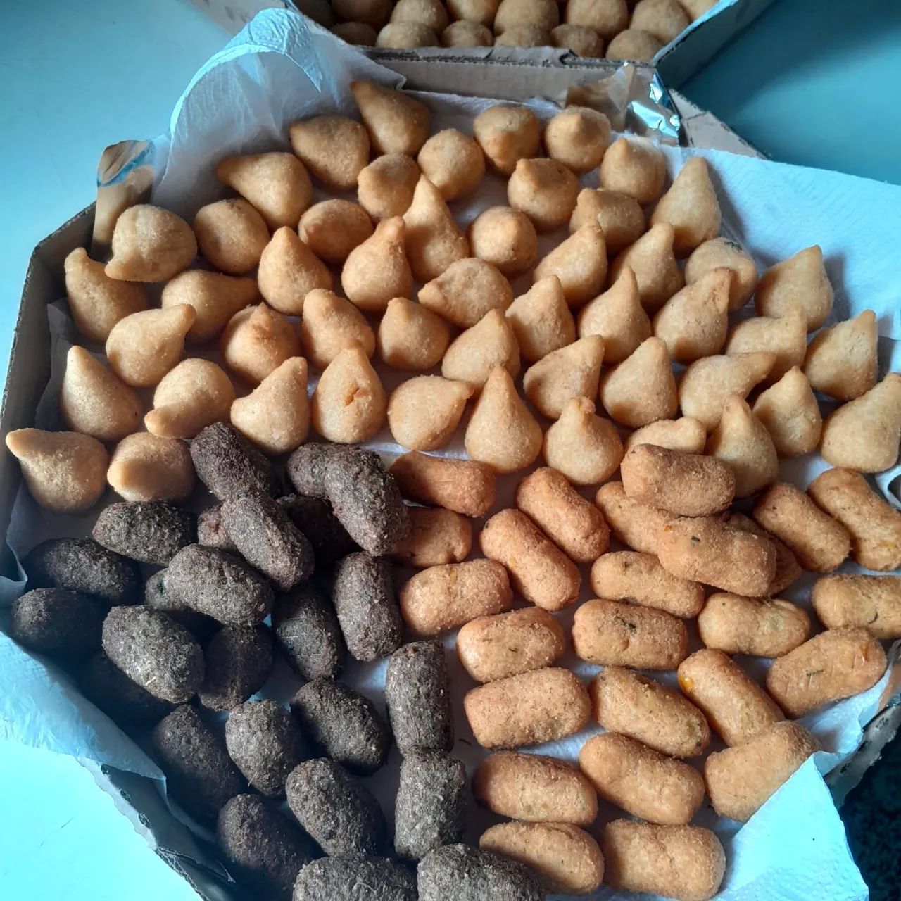 Mini salgados diversos para festa  - Foto 5