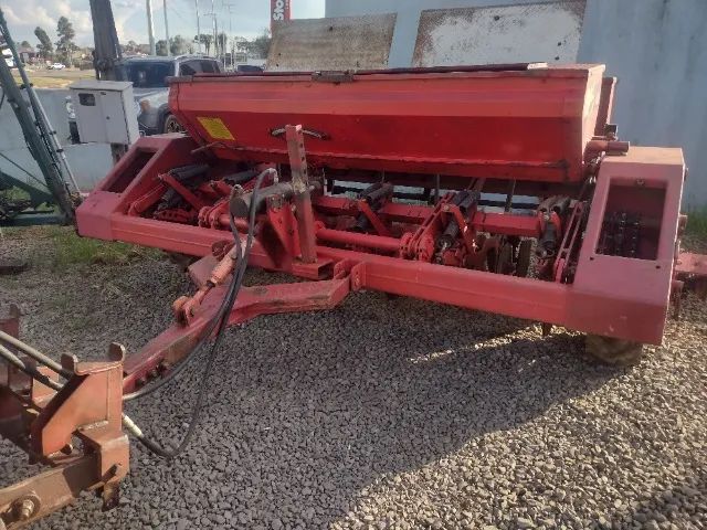 Plantadeira Imasa Mp 1600 com 13 linhas de inverno - Foto 3