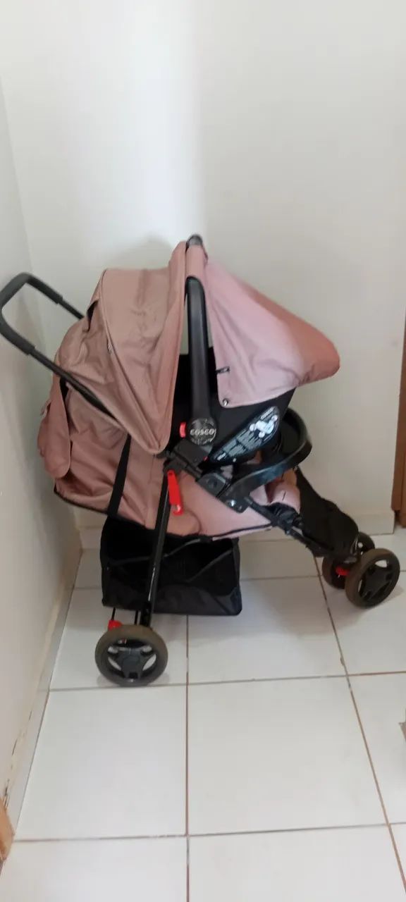 Carrinho com bebê conforto Cosco - Foto 4