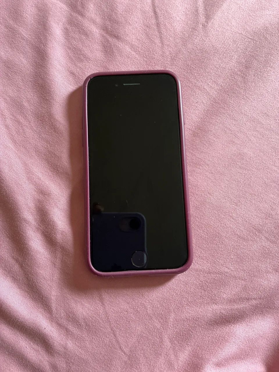 iPhone SE 2020 em ótimo estado