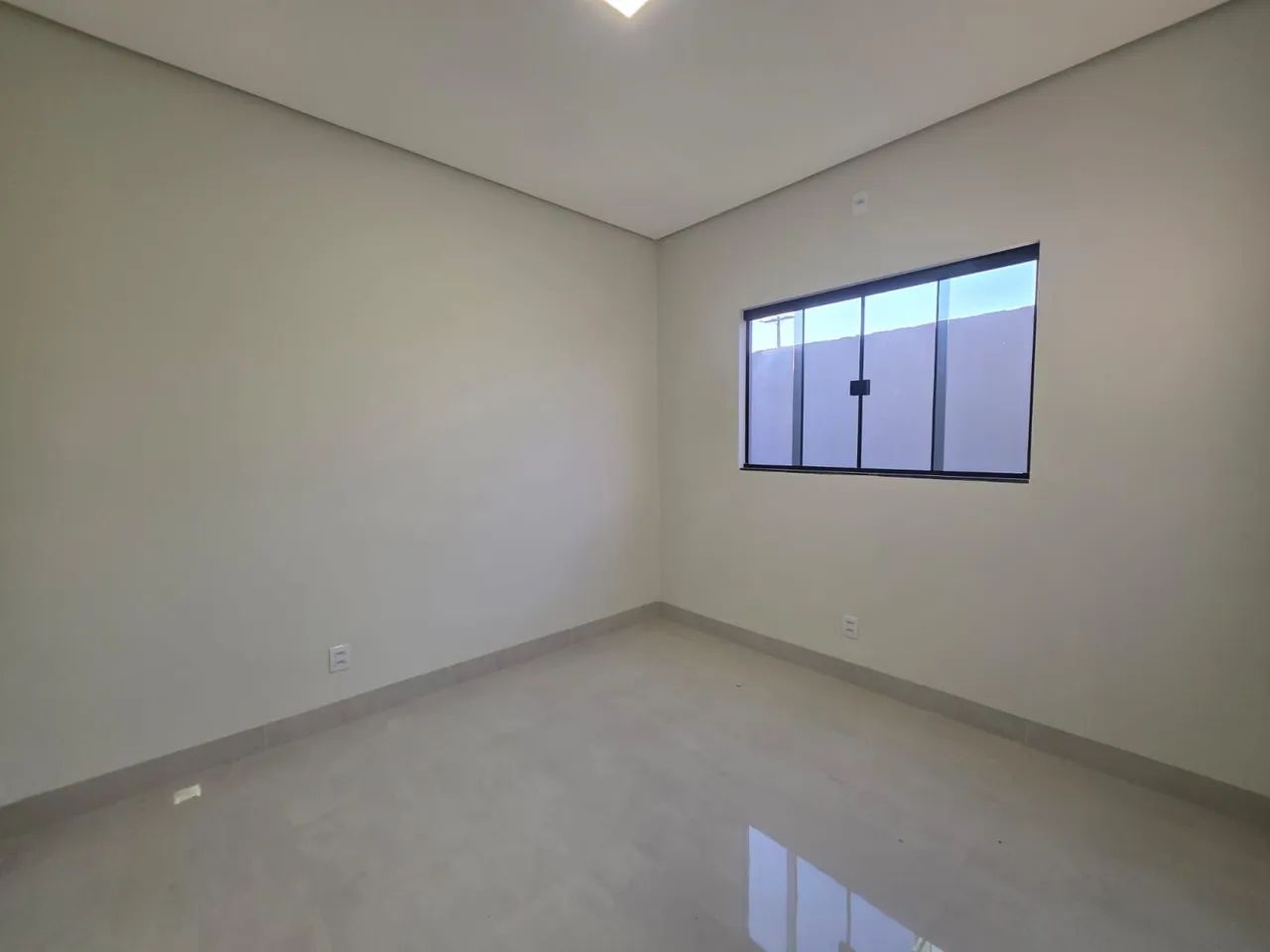 Casa à Venda - Setor Bertaville | R$ 320.000<br> - Foto 3