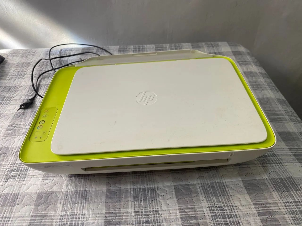 Impressora HP Deskjet 2136 funcionando