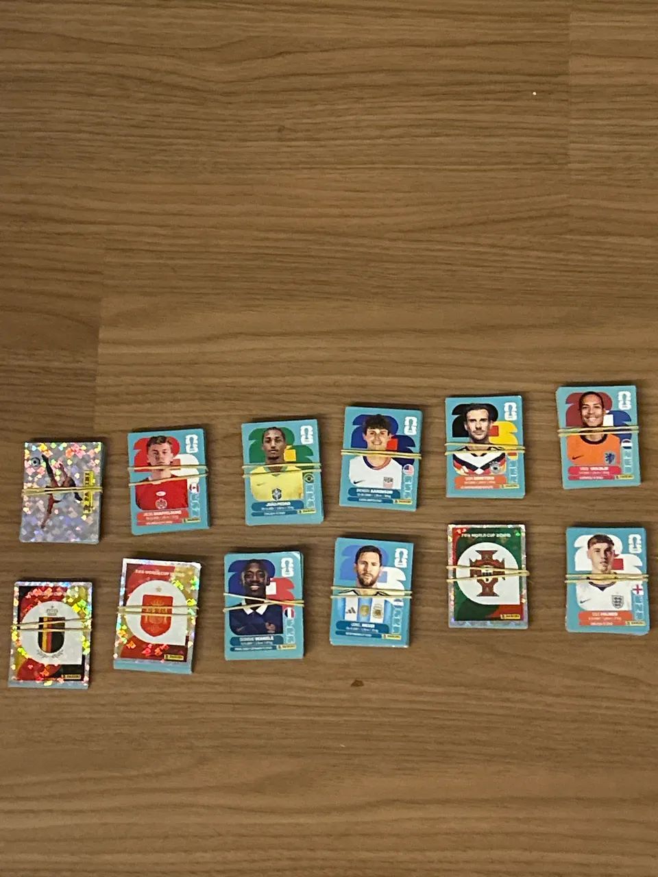 Vendo figurinhas da copa por menos de 1R$