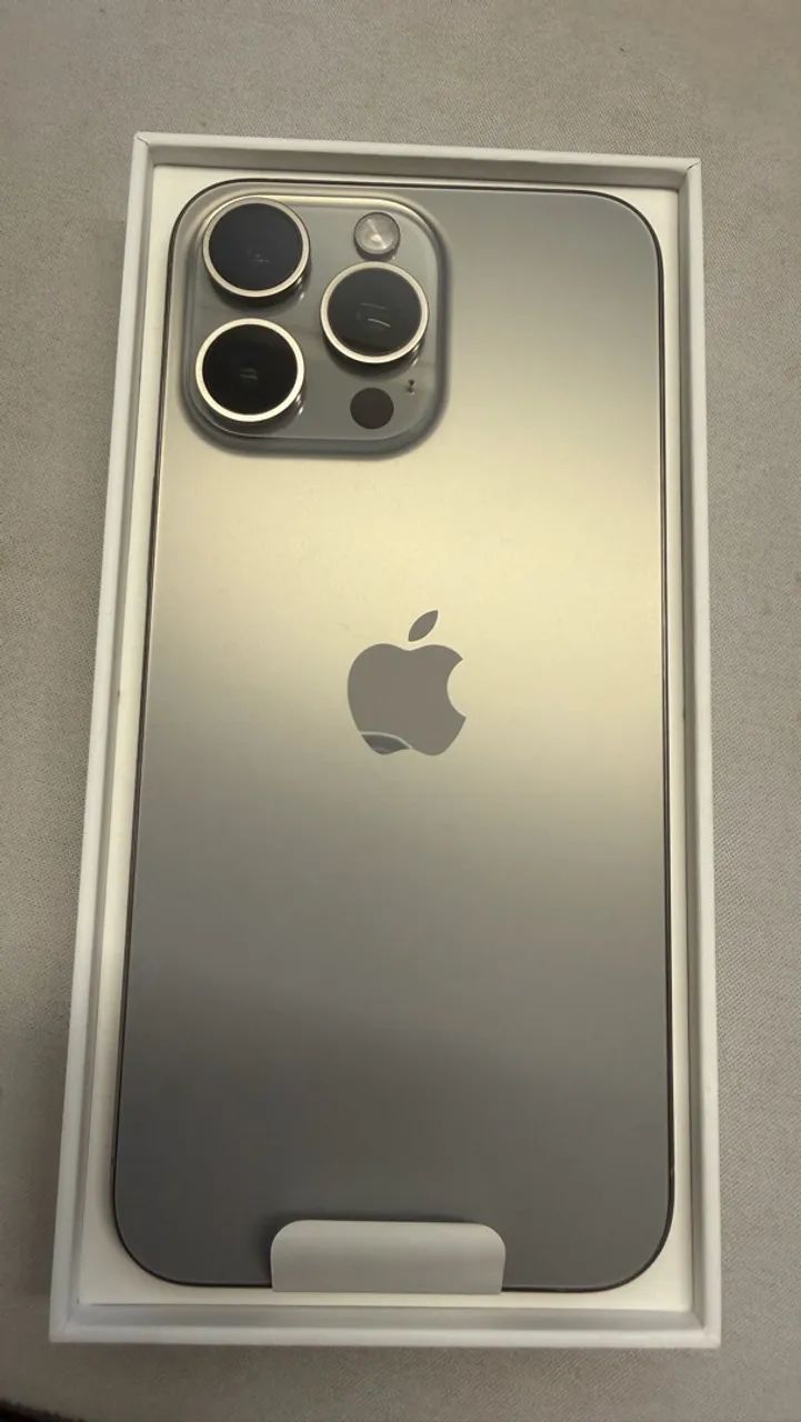 iPhone 15 Pro Max - 256gb 