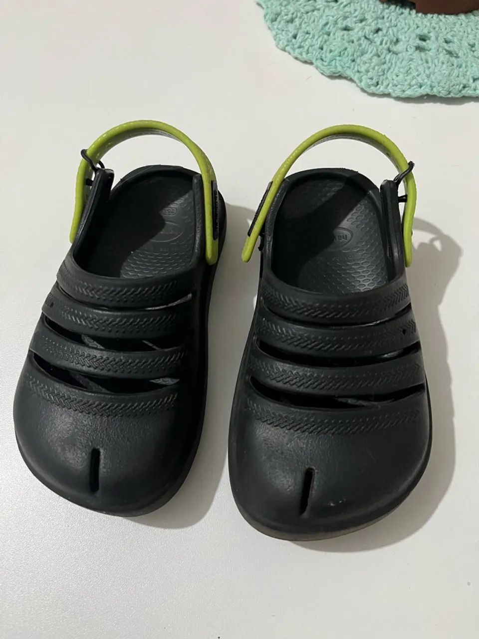 Crocs havaiana 