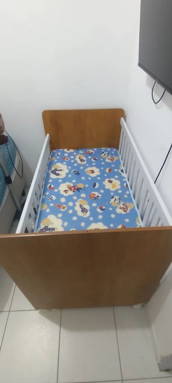 Berço quase nunca usado 