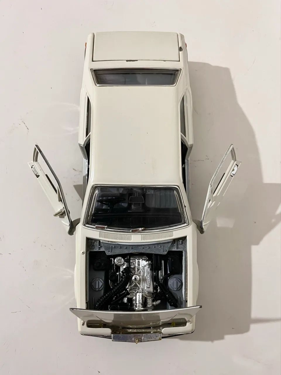 Miniatura Rolls Royce Bburago 1:22 - Foto 5