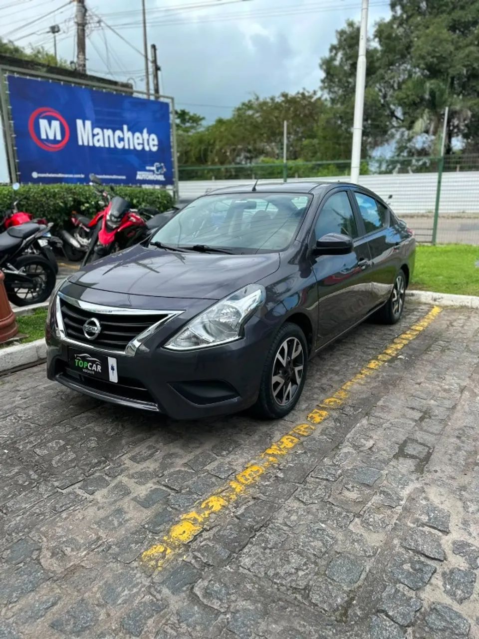 Nissan Versa 2021