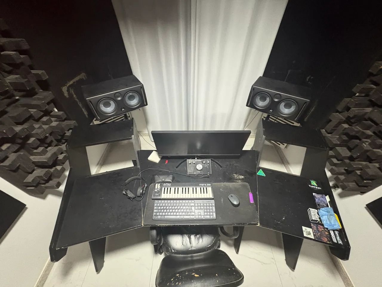 Mesa Studio Desk 