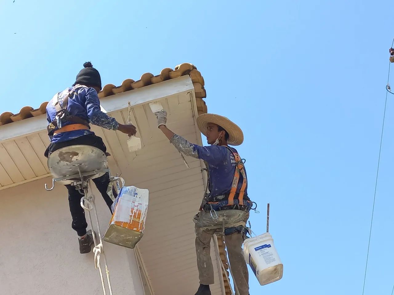 Precisa-se de Pintor - Foto 2