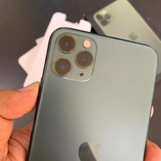 iPhone 11 Pro Max 512GB - Verde - Foto 2