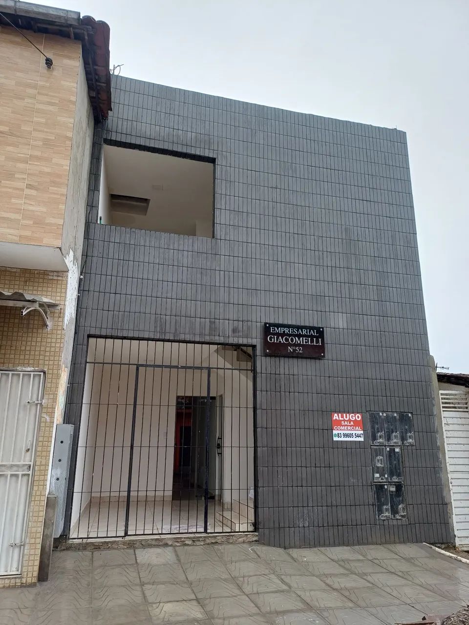 Alugo Salas Comerciais Novas em Mangabeira 