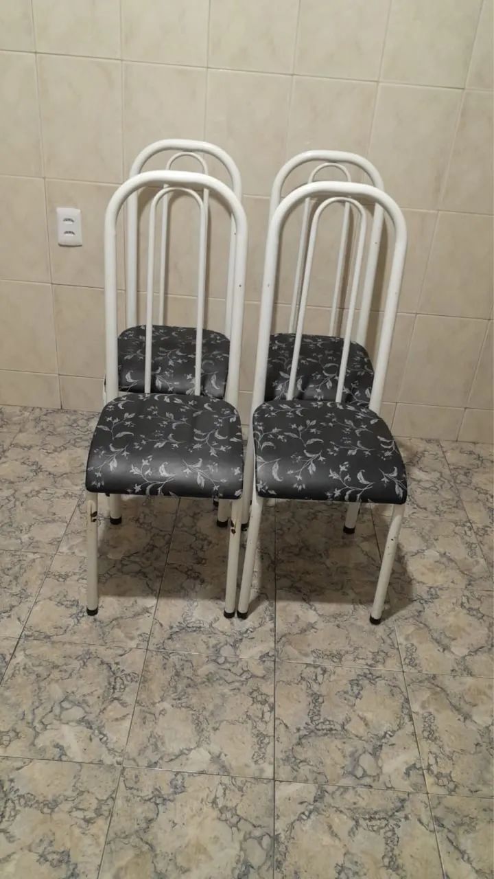 4 Cadeiras de Cozinha