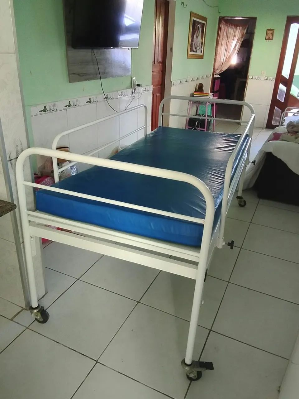 Cama hospitalar semi nova - Foto 2