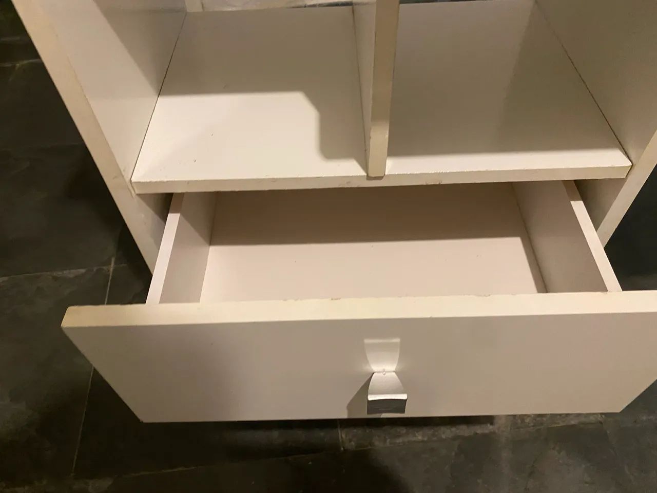 Mesa / escrivaninha