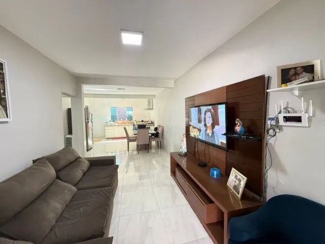 Casa no Setor Tradicional (Rua Mato Grosso) - Foto 2