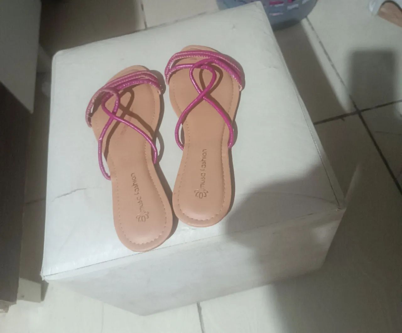 Estou Vendendo Está Rasteirinha 