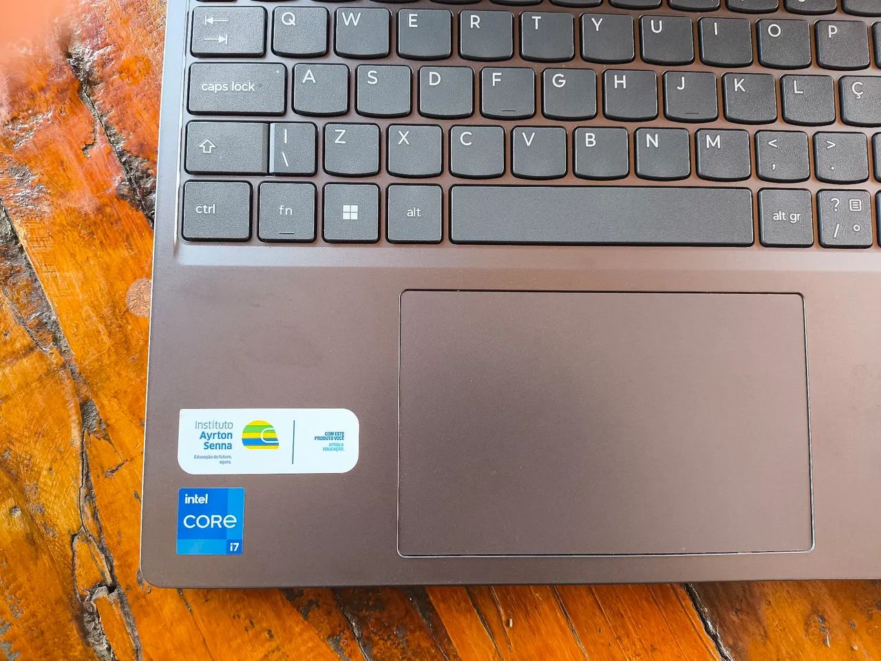 NOTEBOOK LENOVO IDEAPAD SLIM 3  - Foto 4