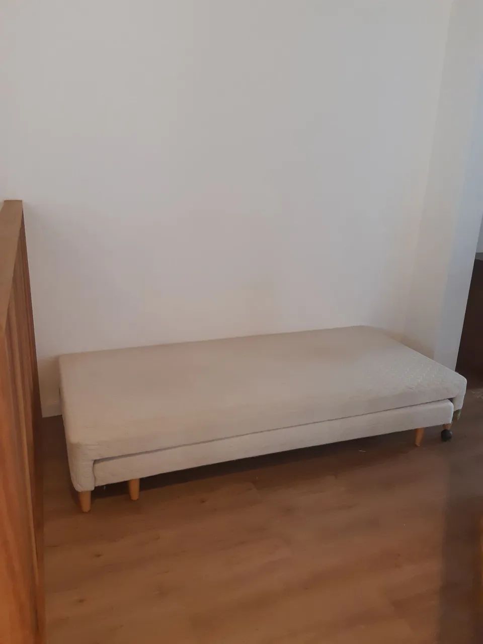 Cama box com cama auxiliar (solteiro)