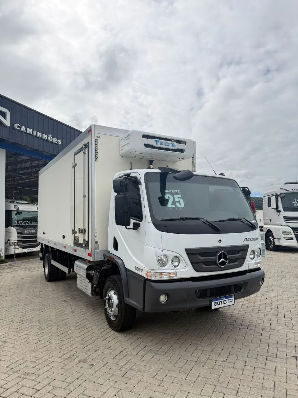 Accelo 1017 - Bau Pavan de 5.5m - Baixo KM - Foto 3