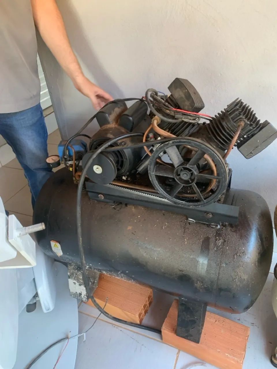 Compressor de ar odontológico  - Foto 3