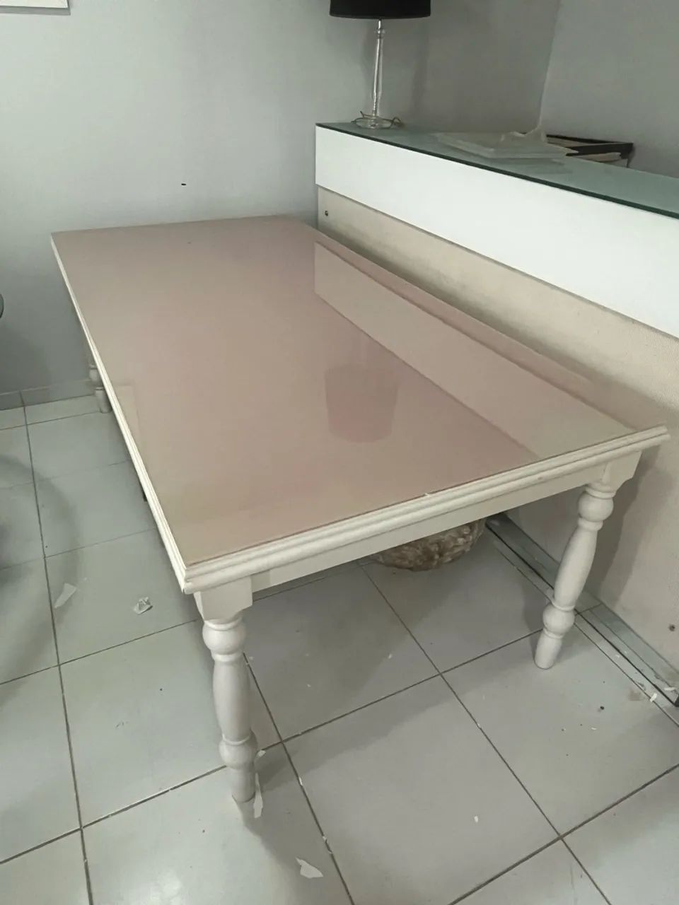Vende-se mesa
