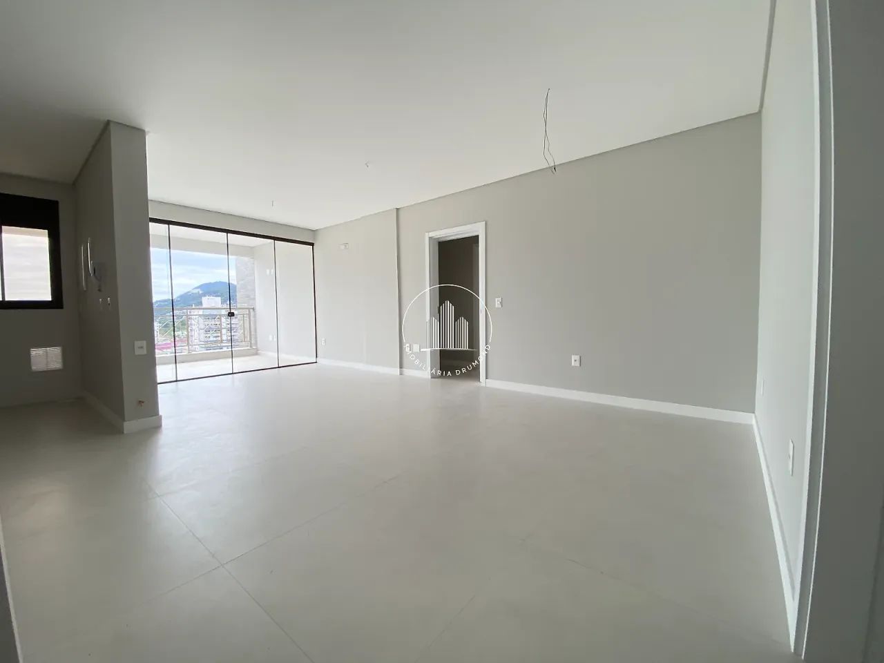 Apartamento 3 suítes 2 vagas livres no Splendore - Centro - CEN - Foto 4