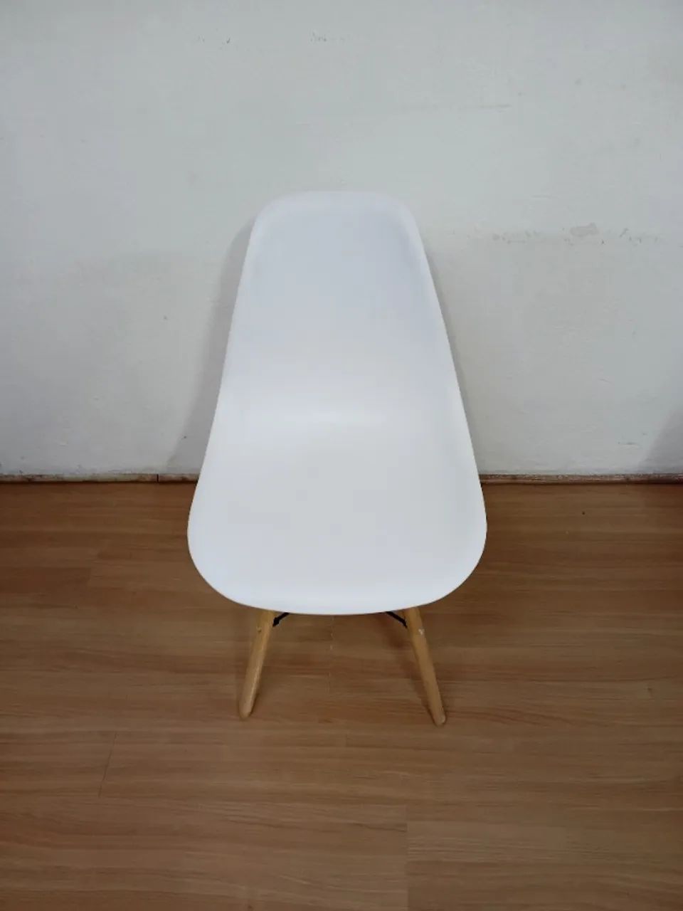 Cadeira Design Charles Eames em ABS Branca  - Foto 2