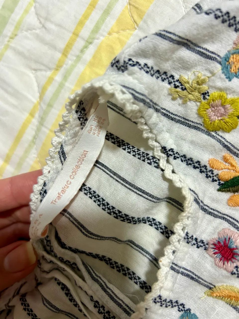 Vendo blusa bordada Zara  - Foto 3