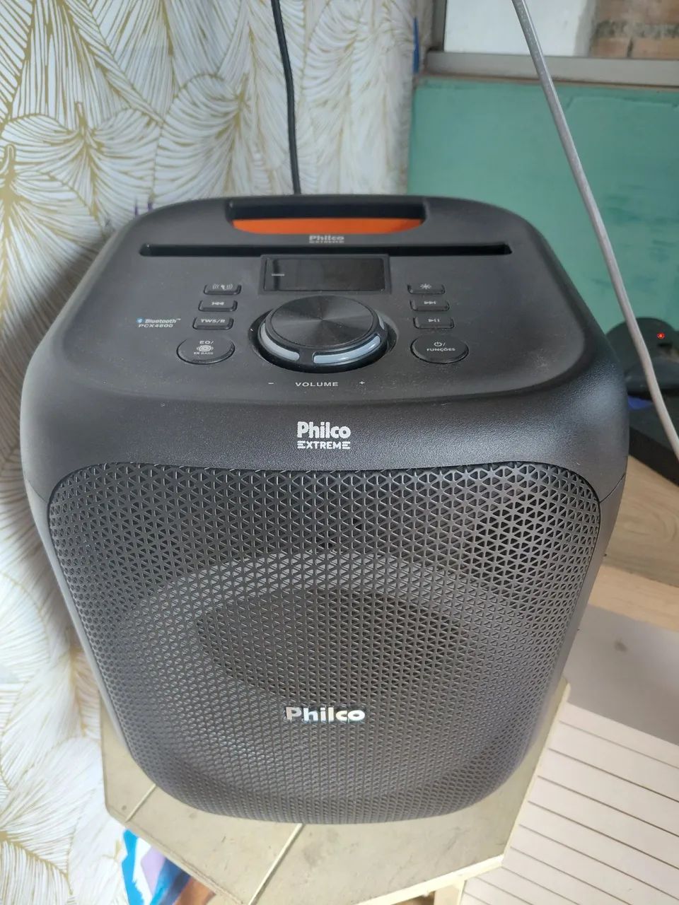 Caixa de som amplificada philco pcx4800, Bluetooth, USB, e bateria interna. 380w - Foto 2