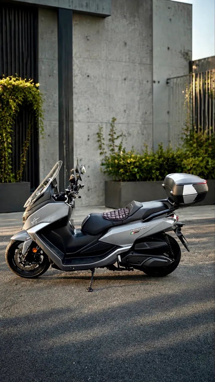 Moto impecável com acessórios  - Foto 4