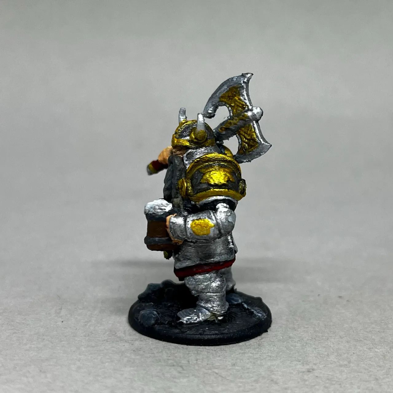 Miniatura Guerreiro Anão RPG de Mesa Dungeons & Dragons - Foto 2